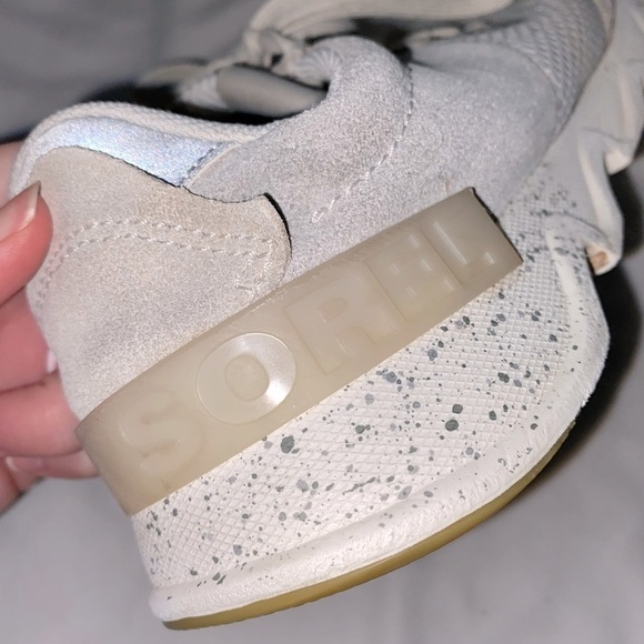 SOREL kinetic lite lace sneakers in cream and white womens size 9 - Picture 16 of 16